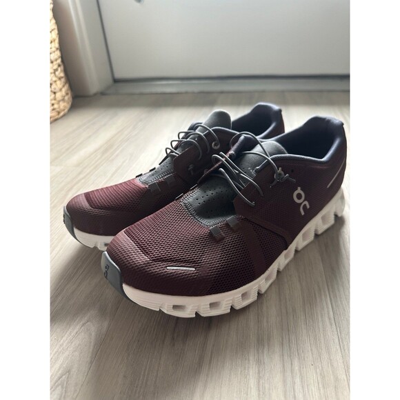 On Cloud 5 Men’s size 9.5 - Picture 2 of 5